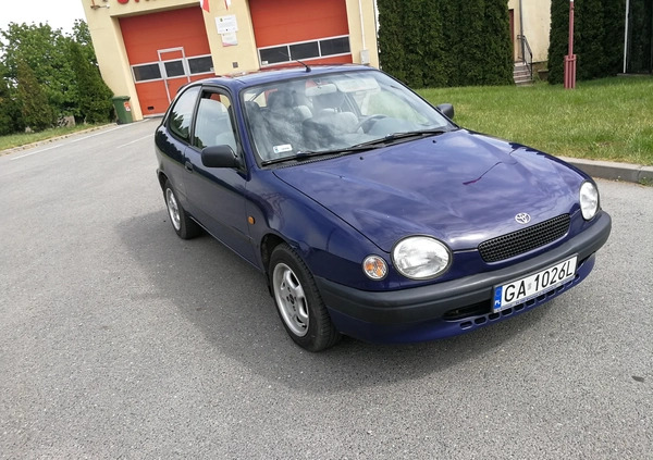 Toyota Corolla cena 4700 przebieg: 144000, rok produkcji 1999 z Sobótka małe 379